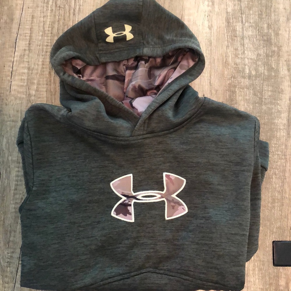 Boys under armour hoody with camo